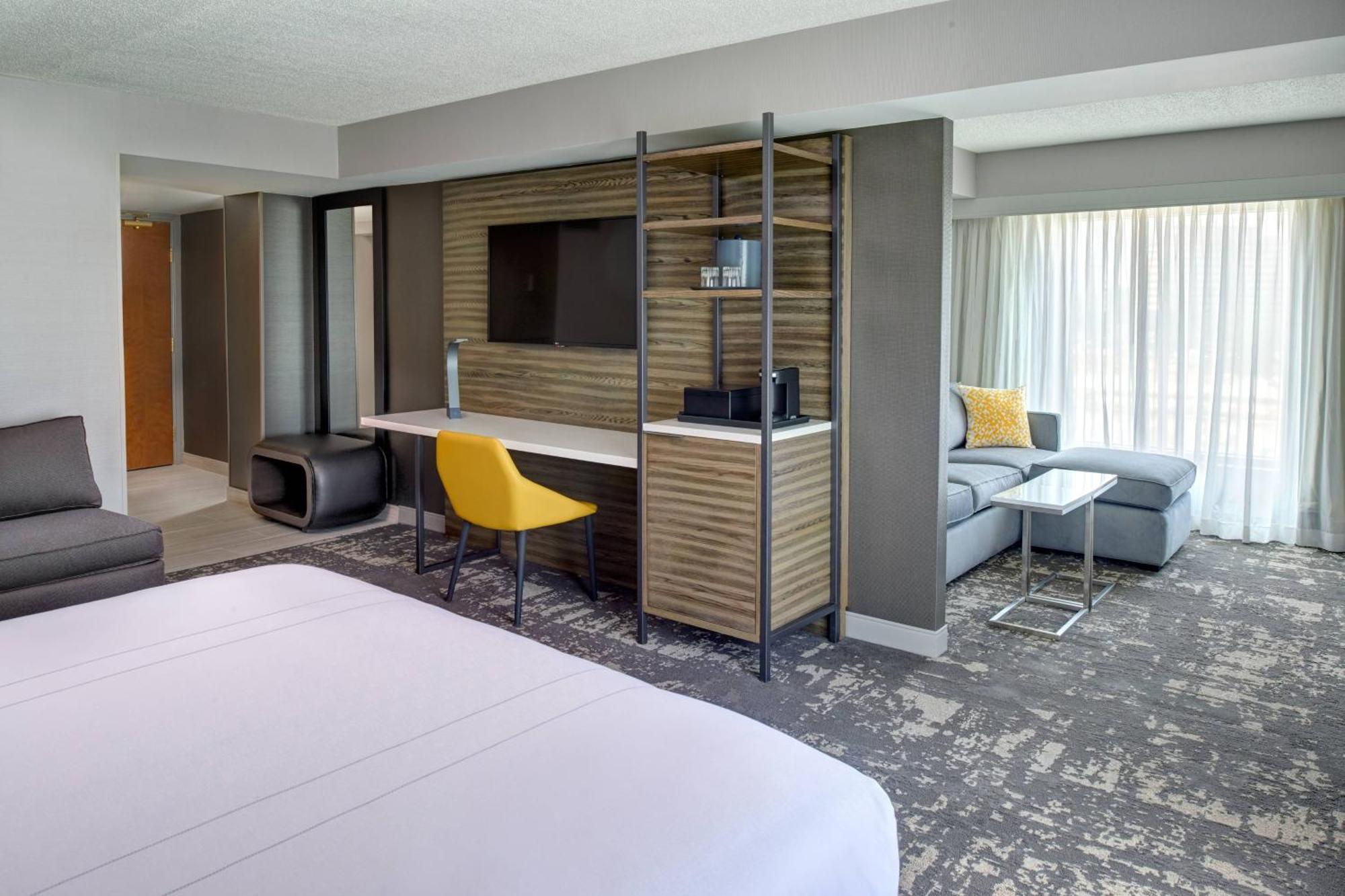 Marriott Indianapolis North Hotel Exterior photo